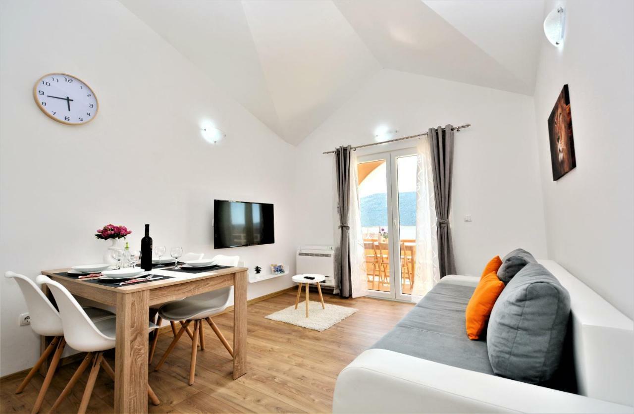 Apartman Mario Poljica  Eksteriør billede